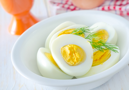 Ak konzumujete živočíšne produkty, konkrétne vajíčka, kôpor vám príde vhod ako skvelé dochucovadlo tradičných pomazánok i šalátov.