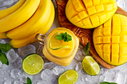 Mango je skvelou ingredienciou do krémových smoothies.