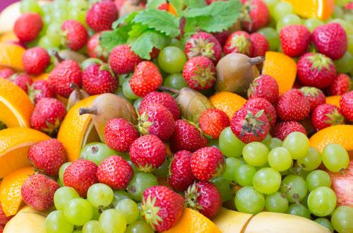 Ovocie je najlepším zdrojom energie a cukrov. Absolútne sa ho nebojte, spravte z neho základ vašej stravy!