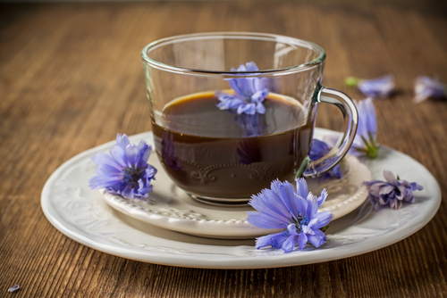 Vyskúšajte kávovinovú zmes s obsahom čakanky namiesto kávy