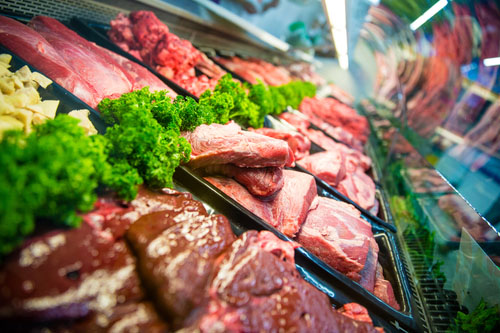 Spracované mäso a červené mäso zvyšuje riziko rakoviny.
