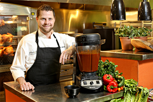 Mike Friedman, jeden z mnohých šéfkuchárov, ktorí vo svojej kuchyni využívajú Vitamix každý deň.