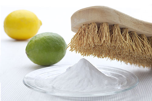 Citrón, jedlá sóda, ocot a soľ sú účinný bojovníci za čistotu v domácnosti.