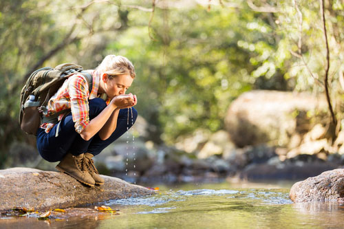 Parazitom giardia sa môžete infikovať pitím vody, napríklad z horského potoka.