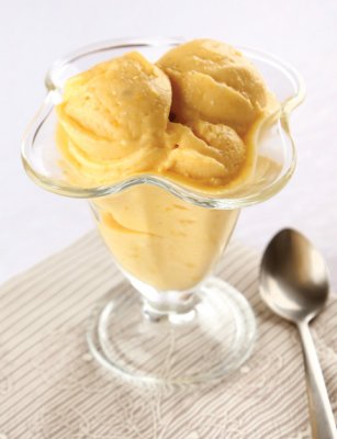 Marhuľovo-broskyňovo-zázvorová zmrzlina