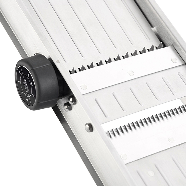 Profesionálny krájač z nehrdzavejúcej ocele